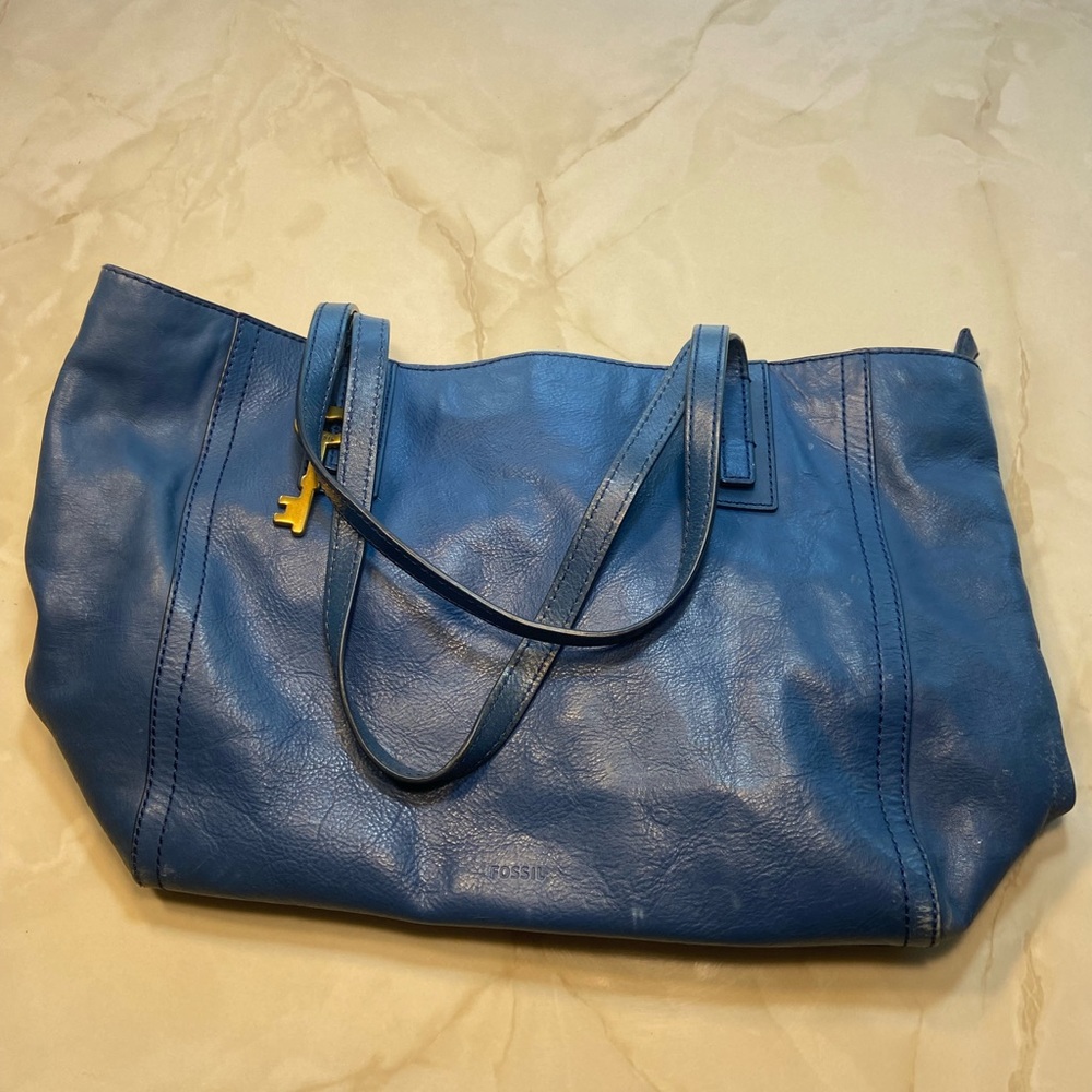 Blue fossil tote purse